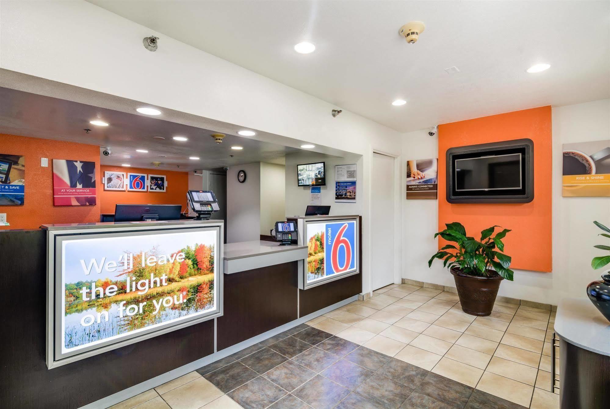 Motel 6-Rolling Meadows, Il - Chicago Northwest ภายนอก รูปภาพ
